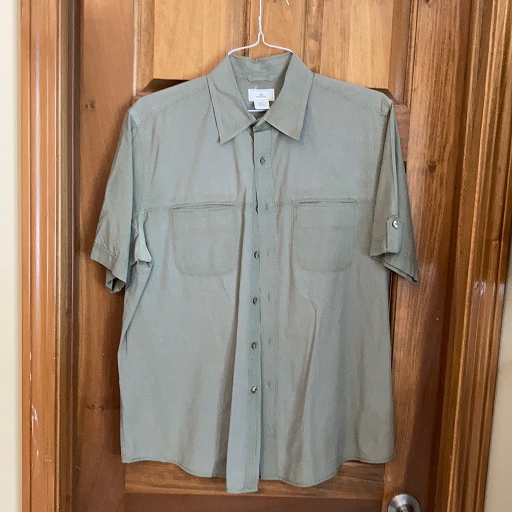 Dockers men’s green large short sleeve shirt
